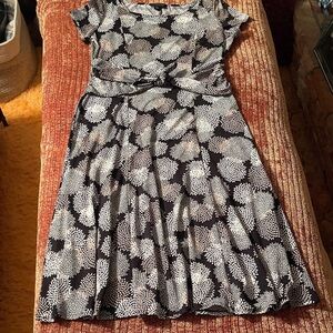 Elegant Black and White Floral Midi Dress